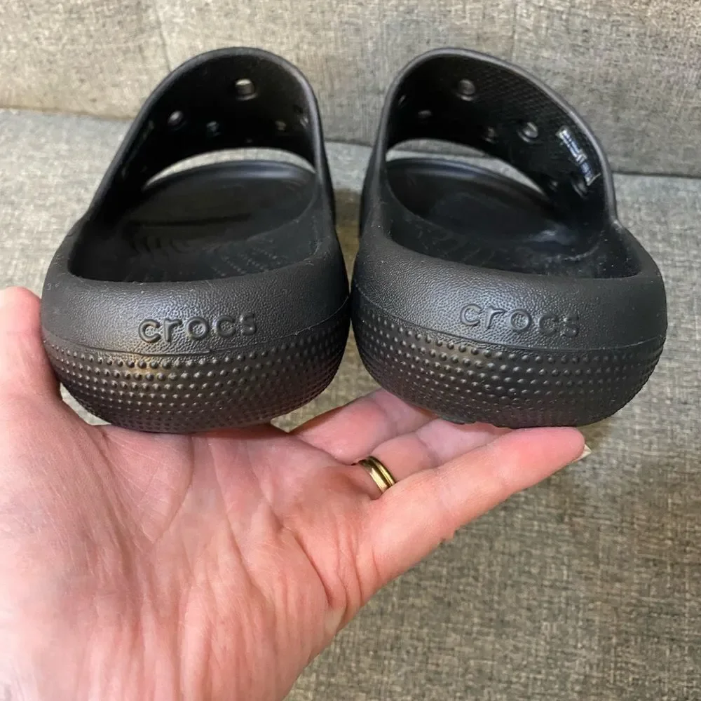 CROCS Classic Black Slide Sandals